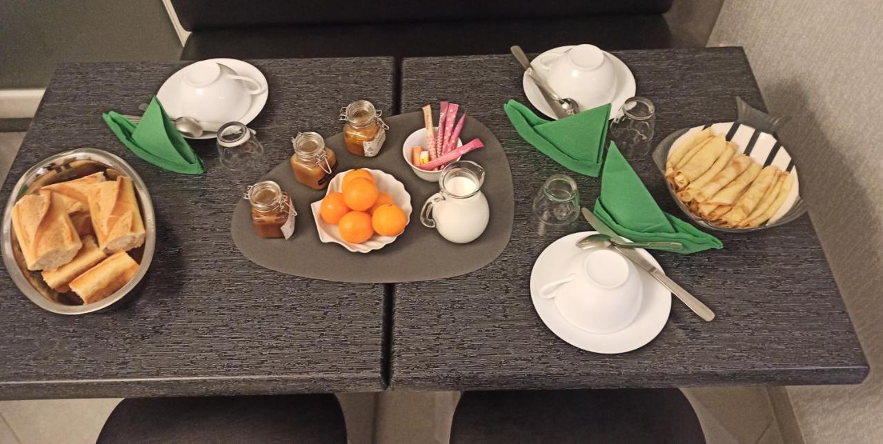 Bed and Breakfast Le Run Ar Mor 22 Tredrez-Locquemeau Екстер'єр фото