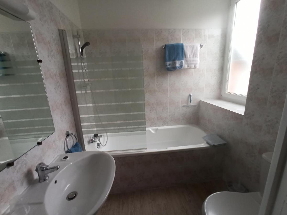 Bed and Breakfast Le Run Ar Mor 22 Tredrez-Locquemeau Екстер'єр фото